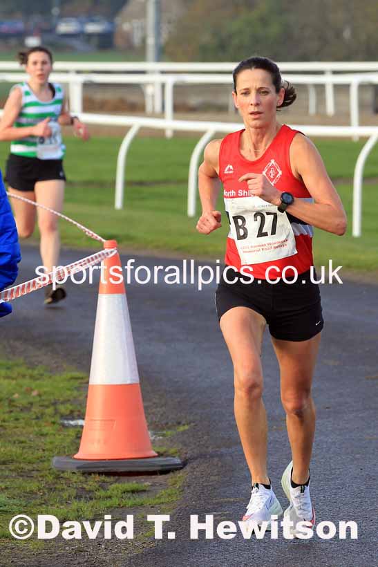 2022 Norman Woodcock Memorial Road Relays (organised by Elswick Harriers), Gosforth Park Racecourse, Newcastle.  Photo: David T. Hewitson/Sports for All Pics